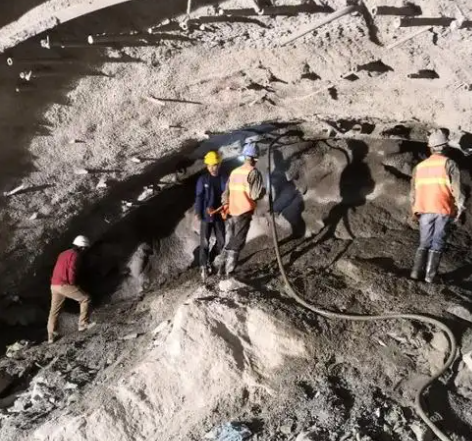 德清拱顶带模注浆料的施工流程及注意事项